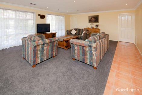 Property photo of 17 Elk Turn Cranbourne VIC 3977