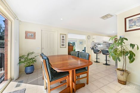 Property photo of 35 Cara Crescent Berwick VIC 3806