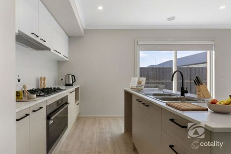 Property photo of 99 Carrera Crescent Clyde VIC 3978
