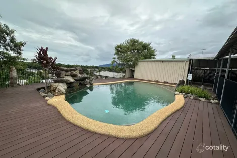 Property photo of 22 Lowanna Close White Rock QLD 4868