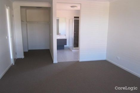 Property photo of 36 Yellow Gum Way Manor Lakes VIC 3024