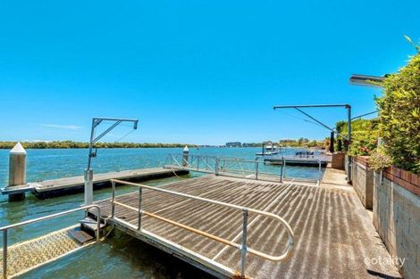 Property photo of 11 Beardsley Court Paradise Point QLD 4216