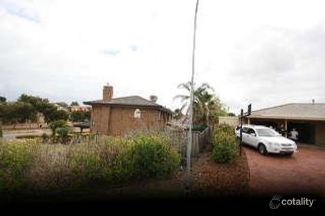 36 Aroona Rd, Hallett Cove, SA 5158