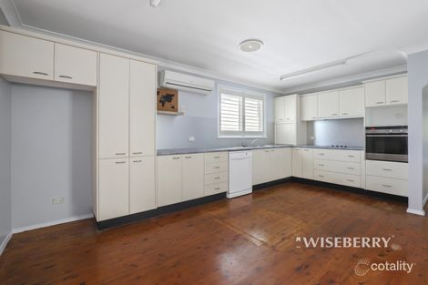 Property photo of 35 Moala Parade Charmhaven NSW 2263