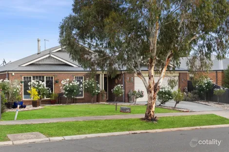 Property photo of 17 Jessie Evelyn Crescent Kyneton VIC 3444