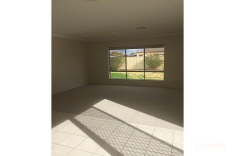 Property photo of 18 Hillam Drive Griffith NSW 2680