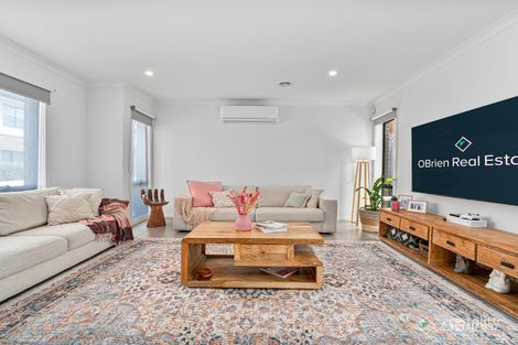 Property photo of 8 Hotelier Court Skye VIC 3977