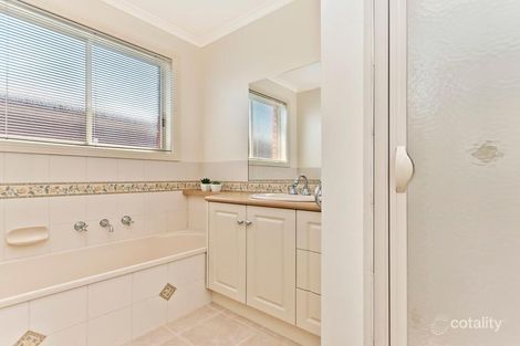Property photo of 7 Toal Drive Warrnambool VIC 3280
