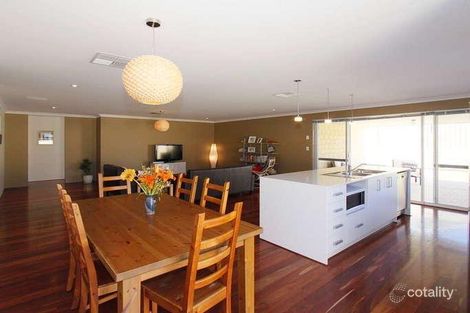 Property photo of 8 Bottlenose Link Beeliar WA 6164