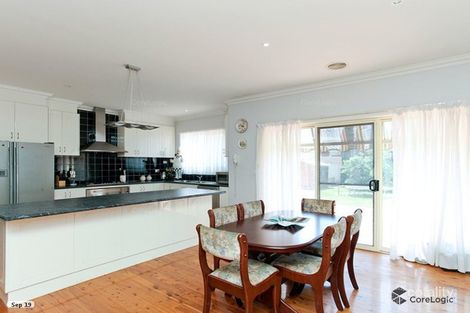 Property photo of 10 Cityview Crescent Tarneit VIC 3029