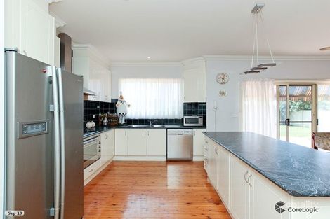 Property photo of 10 Cityview Crescent Tarneit VIC 3029