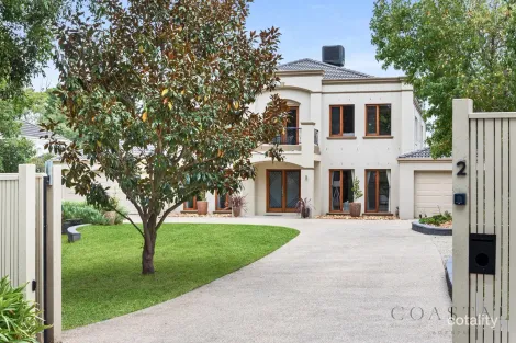 Property photo of 2 Jacksons Road Mount Eliza VIC 3930