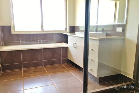 Property photo of 77 Rosella Parade Kingaroy QLD 4610
