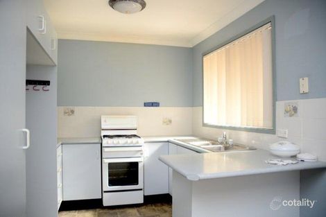 Property photo of 4 Glading Close Lake Haven NSW 2263