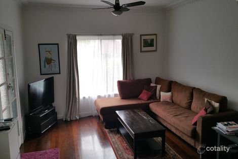 Property photo of 96 Taringa Parade Indooroopilly QLD 4068