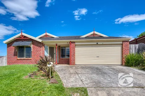 Property photo of 9 Torre Road Pakenham VIC 3810
