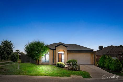 Property photo of 2 Sundial Court Berwick VIC 3806