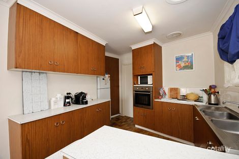 Property photo of 37 Aisbett Avenue Wantirna South VIC 3152