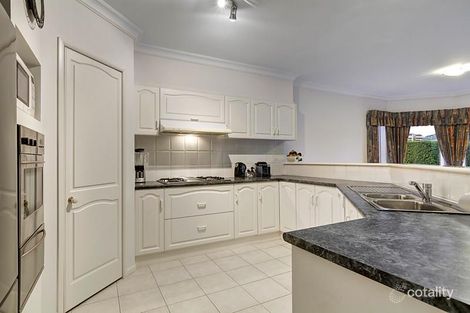 Property photo of 11 Lachlan Grange Bulleen VIC 3105