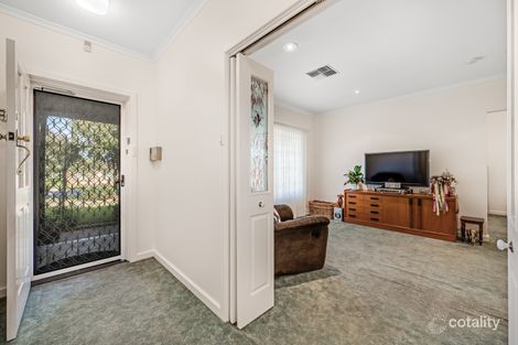 Property photo of 8 Hatherleigh Road Parafield Gardens SA 5107