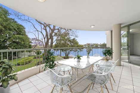 Property photo of 4/72 Macquarie Street St Lucia QLD 4067