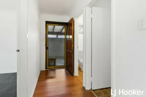 Property photo of 38 Woodley Way Parmelia WA 6167