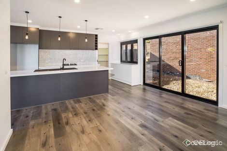 Property photo of 19 Mountain Gate Drive Ferntree Gully VIC 3156