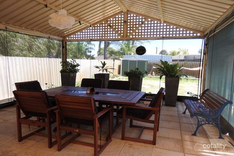 Property photo of 32 Ravenscroft Way Kelmscott WA 6111