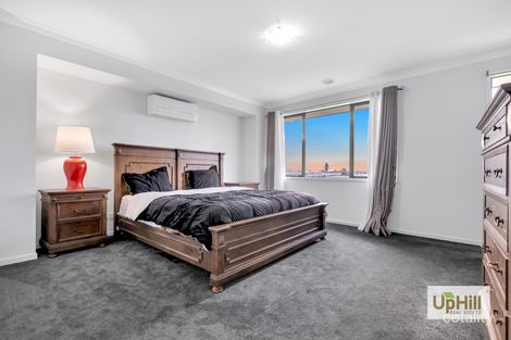 Property photo of 19 Merribrook Boulevard Clyde VIC 3978