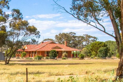 875 Yawong Rd, Slaty Creek, VIC 3477