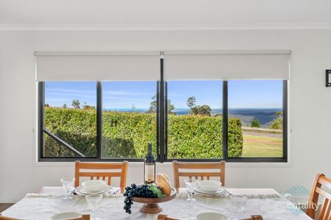 4 Frangipanni Ct, Montville, QLD 4560