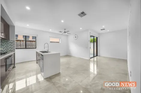 Property photo of 4 Cheer Terrace Tarneit VIC 3029