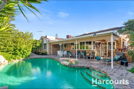 Property photo of 32 Windlass Avenue Ocean Reef WA 6027
