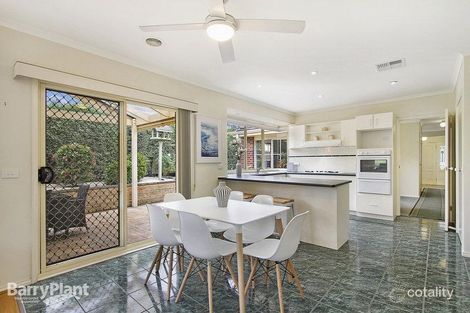 Property photo of 31 Lakewood Drive Knoxfield VIC 3180