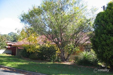 24 Kuranda Cres, Kotara, NSW 2289