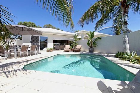 Property photo of 77 Fairway Drive Bargara QLD 4670