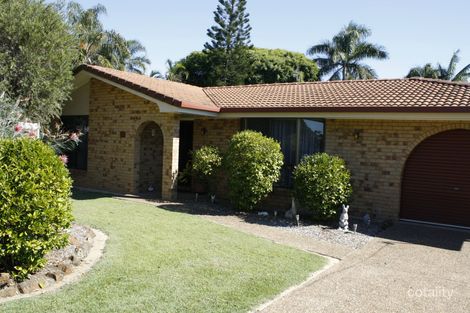 17 Byron St, Burnett Heads, QLD 4670