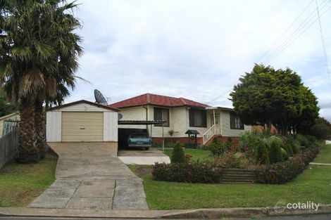 9 Noble Pde, Lake Heights, NSW 2502