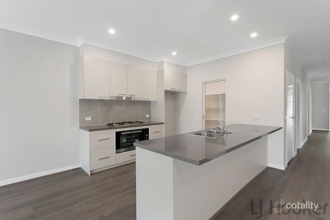 Property photo of 16B Frudal Crescent Knoxfield VIC 3180
