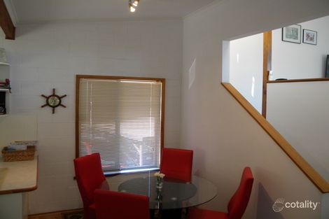 Property photo of 8/84 Malunna Road Lindisfarne TAS 7015