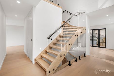 Property photo of 10 Allara Court Donvale VIC 3111