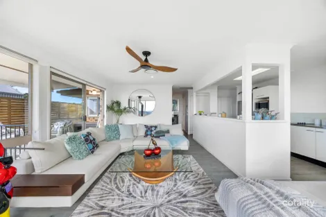 Property photo of 12 Loop Road Lower Beechmont QLD 4211