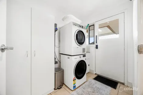 Property photo of 12 Loop Road Lower Beechmont QLD 4211