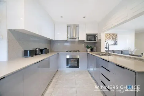 Property photo of 29 Yalta Street Sadleir NSW 2168