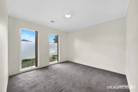 Property photo of 9 Leon Drive Weir Views VIC 3338