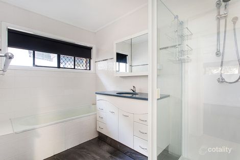 Property photo of 13 Adnamira Close Wyoming NSW 2250