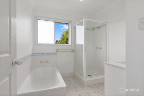 Property photo of 4 Discovery Crescent Rosslyn QLD 4703