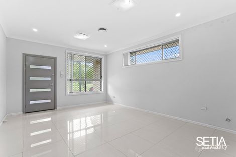 Property photo of 29 Romley Crescent Oakhurst NSW 2761