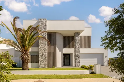 182 Coolum Pde, Newport, QLD 4020