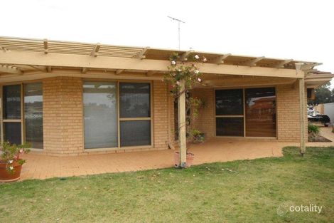 Property photo of 23 Waterside Drive Dudley Park WA 6210